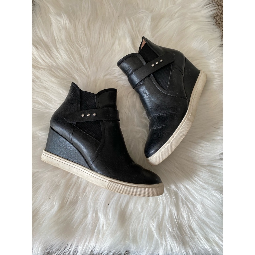 Linea Paola Wedge Bootie Sneakers